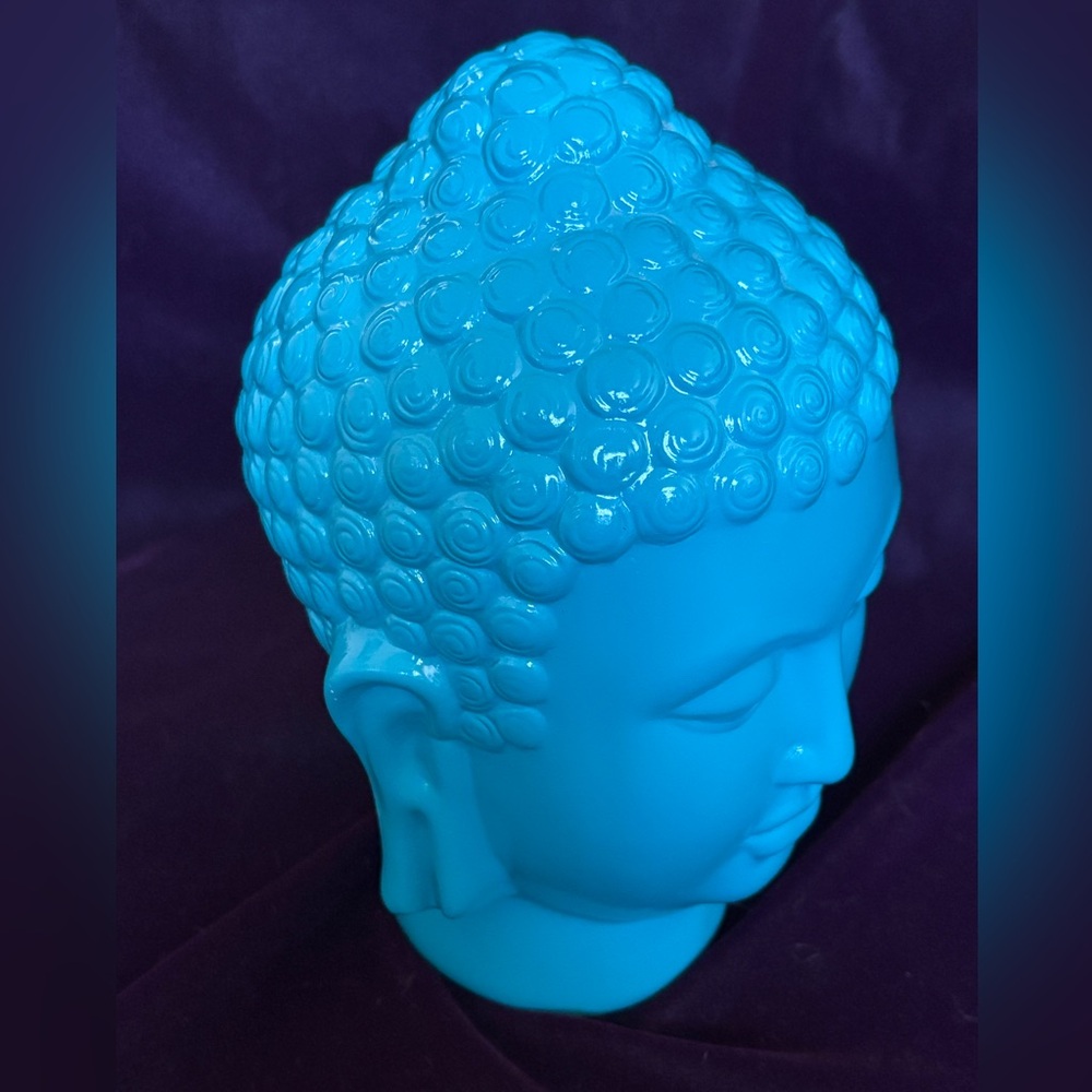 BUDDAH HEAD STATUE - Beautiful Turquoise color, ceramic, 9” high and 8” wide. - Picture 6 of 15
